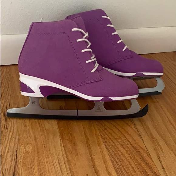 NEW Purple Ice Skates, size 7